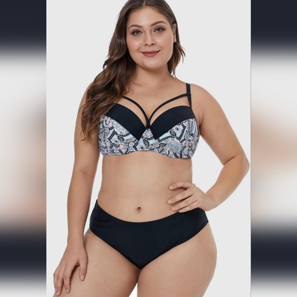 Plus Size Bikini Swimwear - Picture 2 of 8